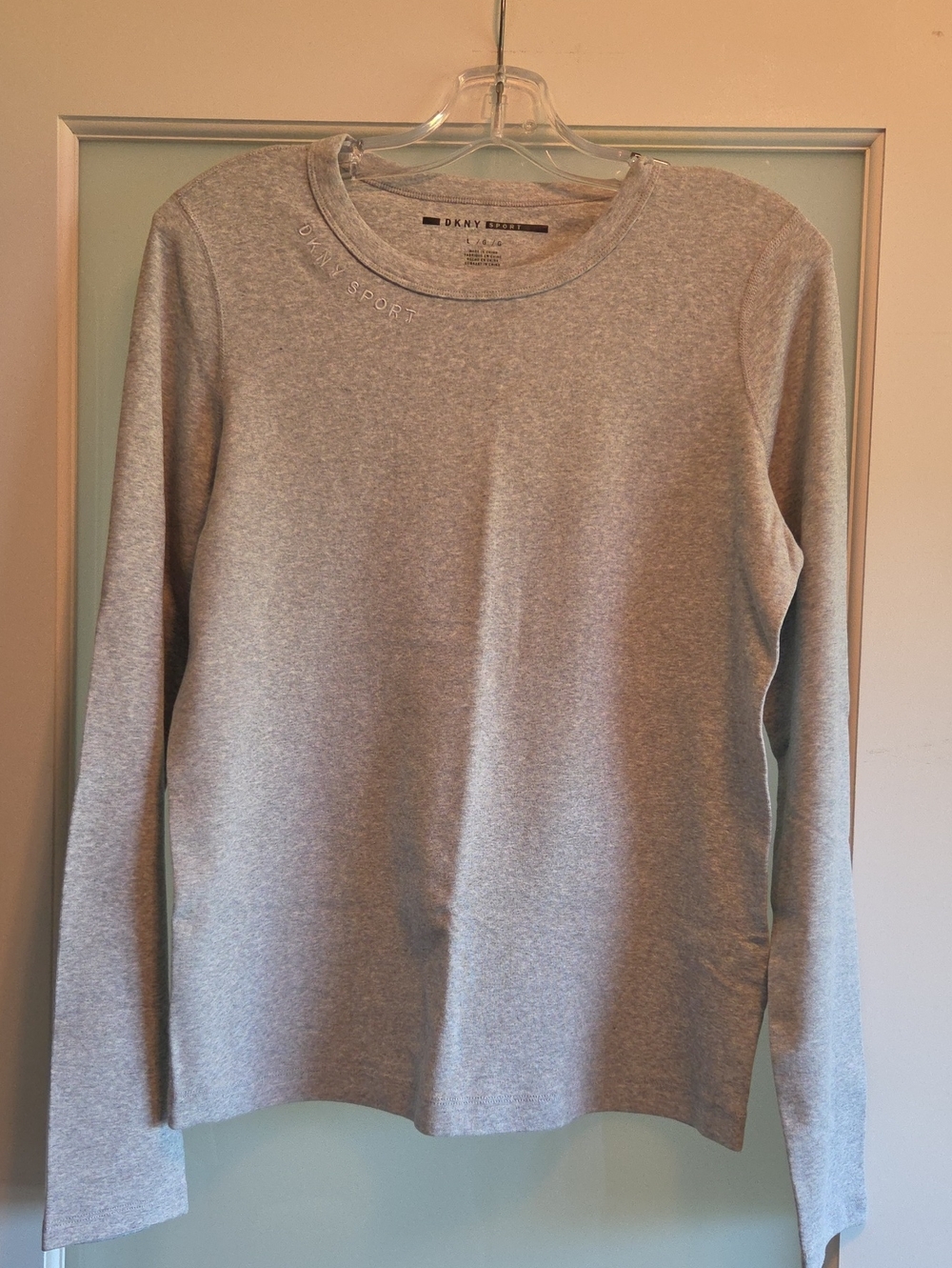 DKNY Gray Women's Crewneck Sweater New Without Tags